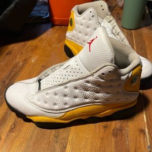 Men’s Size 9.5 - Jordan 13 Del Sol 2022 414571-167